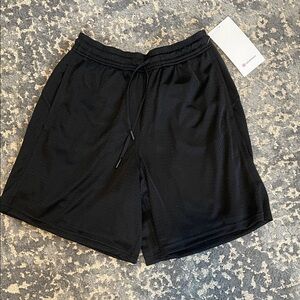 NWT Lululemon Black Shorts Women size 6